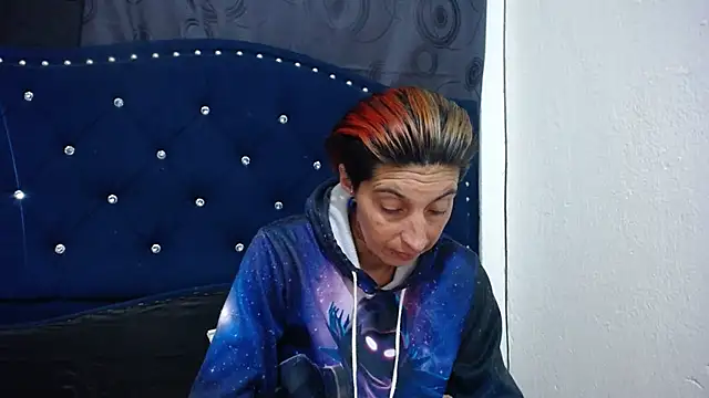 anyu1306 online show from 01/17/25, 05:00