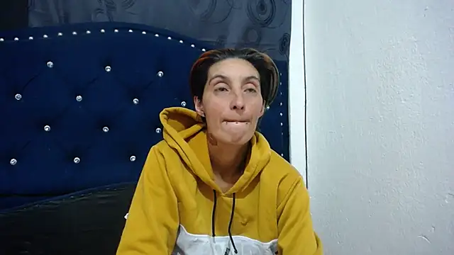 anyu1306 online show from 02/01/25, 06:10