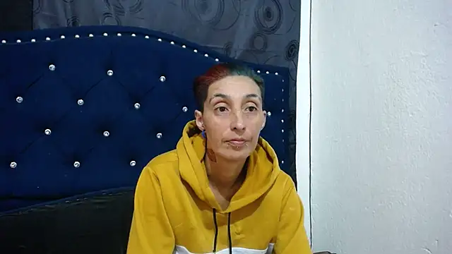 anyu1306 online show from 02/17/25, 09:13