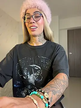 Miss sagitario online show from 04/14/26, 11:38