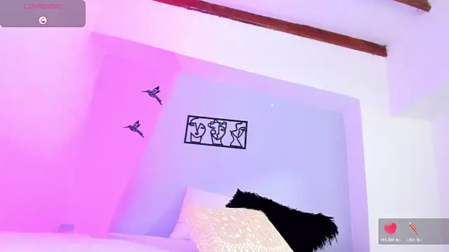 Laura Torres18 online show from 11/18/25, 09:52