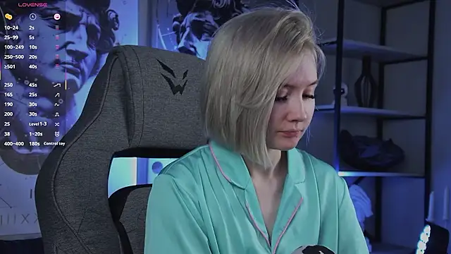 ReiYosimoto online show from 02/22/26, 05:44