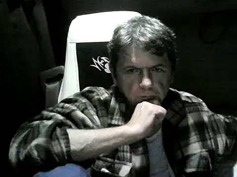 Snapshot of czarek888 chatting on 10/30/25, 04:52 czarek888 online show from 10/30/25, 04:52