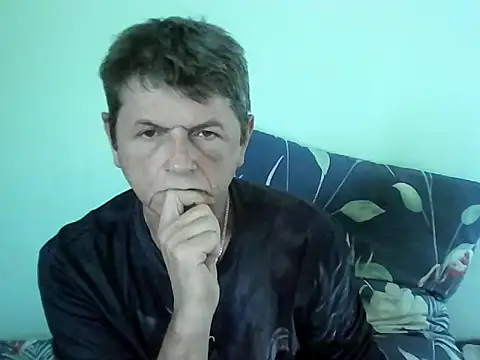 Snapshot of czarek888 chatting on 05/02/26, 04:23 czarek888 online show from 05/02/26, 04:23