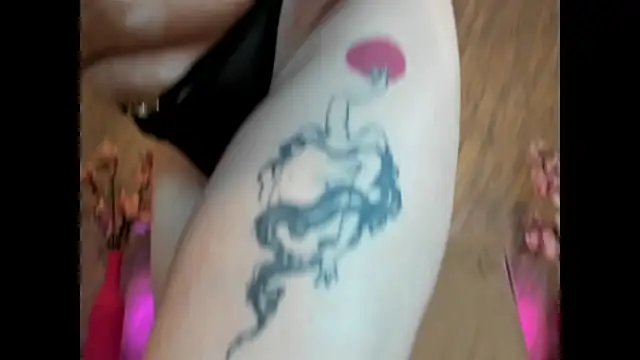 Rayanablackandwhite online show from 04/17/26, 07:39