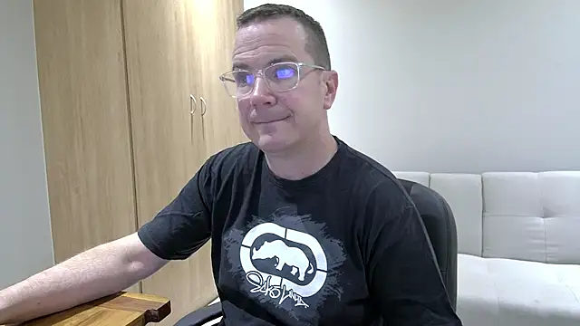 BrettJ81 online show from 03/17/26, 05:27