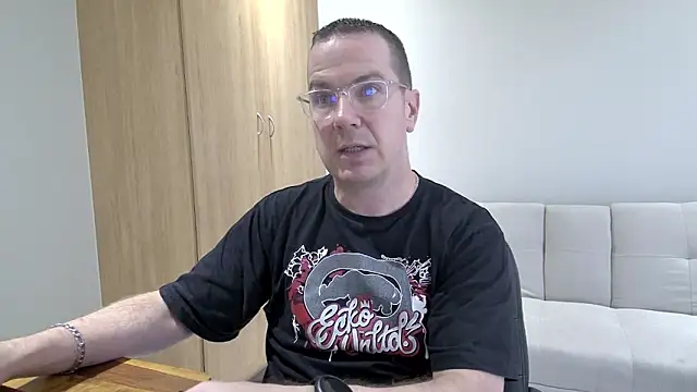 BrettJ81 online show from 03/20/26, 02:33