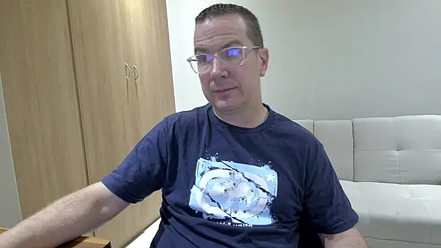 BrettJ81 online show from 03/31/26, 05:13