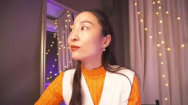 1reisatumi  online show from 11/21/25, 01:32