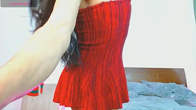 Snapshot of katleya_sweett chatting on 12/17/25, 08:04 katleya sweett online show from 12/17/25, 08:04