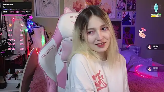 Evie Ro online show from 12/15/24, 08:15