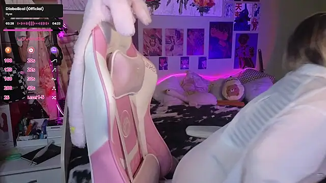 Evie Ro online show from 01/08/25, 03:19