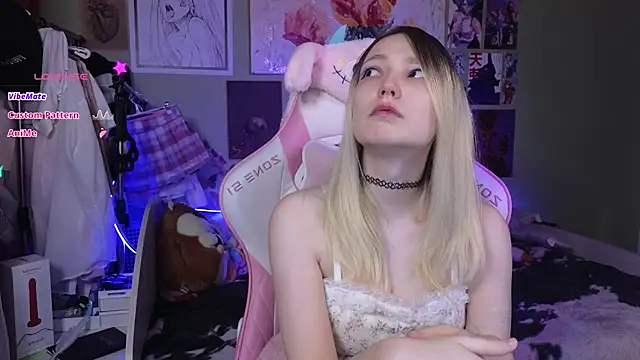 Evie Ro online show from 01/14/25, 10:34