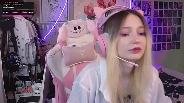 Evie Ro online show from 03/03/25, 07:32