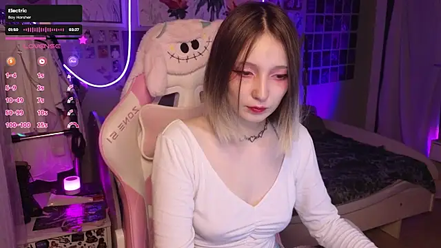 Evie Ro online show from 09/16/25, 08:21