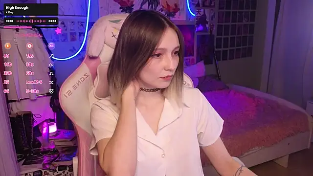 Evie Ro online show from 10/17/25, 12:25