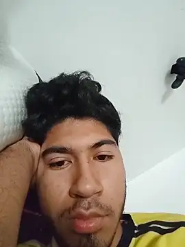 Snapshot of Mangopitudo chatting on 10/18/25, 06:08 Mangopitudo online show from 10/18/25, 06:08