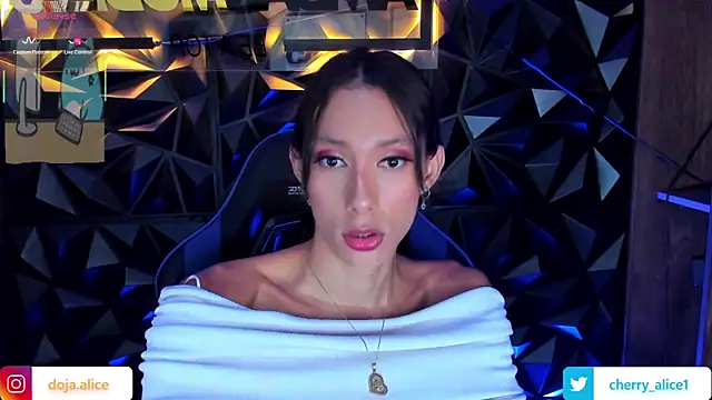 alicee salvatore online show from 02/10/26, 02:10