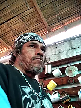 Snapshot of kvr27 chatting on 11/13/25, 11:31 kvr27 online show from 11/13/25, 11:31