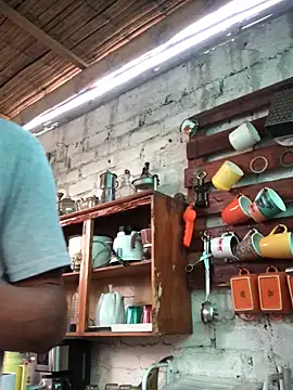 Snapshot of kvr27 chatting on 11/23/25, 11:10 kvr27 online show from 11/23/25, 11:10