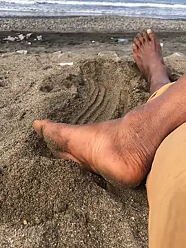 Snapshot of kvr27 chatting on 01/12/26, 01:49 kvr27 online show from 01/12/26, 01:49