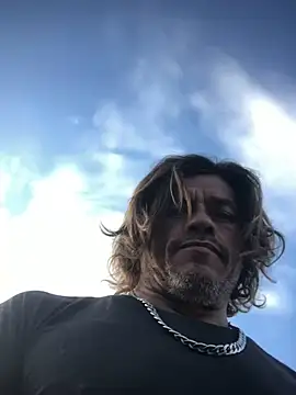 Snapshot of kvr27 chatting on 02/17/26, 12:12 kvr27 online show from 02/17/26, 12:12