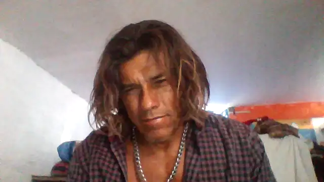 Snapshot of kvr27 chatting on 04/29/26, 10:27 kvr27 online show from 04/29/26, 10:27
