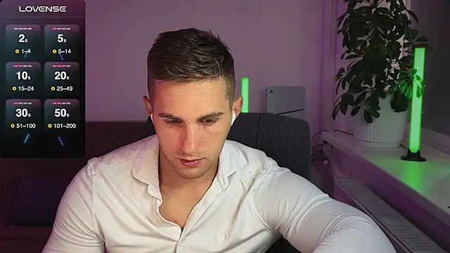 Sweeet  boy online show from 09/13/25, 09:09