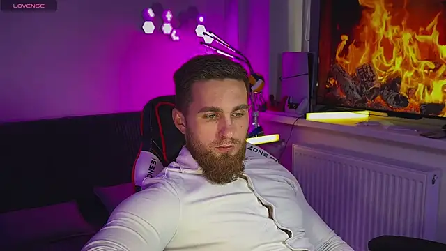 Sweeet  boy online show from 04/01/26, 12:39