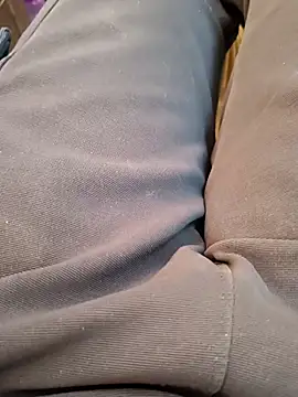 u wan me online show from 12/18/25, 07:25