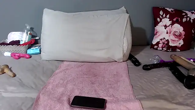 graciousxxx online show from 06/15/26, 06:04