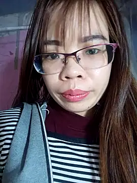   Mai-love19   online show from 02/23/25, 11:47