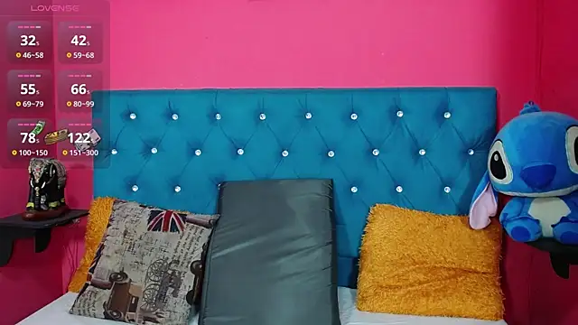 gisellsaenz online show from 11/27/25, 03:58