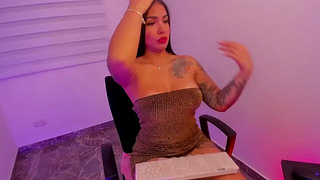 Snapshot of Gypsie_velvet1 chatting on 11/18/25, 09:08 Gypsie velvet1 online show from 11/18/25, 09:08