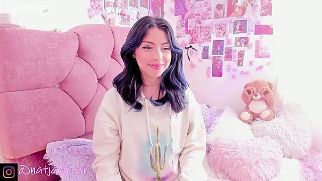 natalie jaensen online show from 02/14/25, 02:33