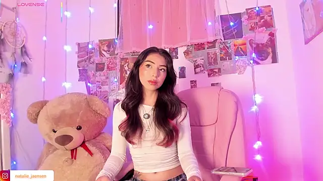 natalie jaensen online show from 04/12/26, 04:17