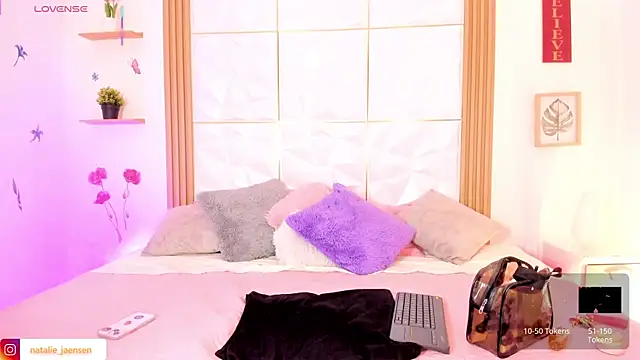 natalie jaensen online show from 04/23/26, 05:59