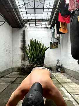 oliver price1 online show from 10/01/25, 04:24