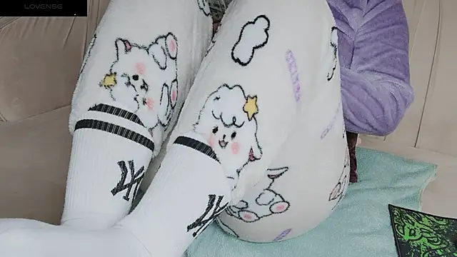 Snapshot of Sophie_Secret chatting on 12/02/24, 10:01 Sophie Secret online show from 12/02/24, 10:01