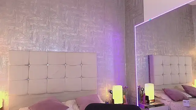 Snapshot of Baby_Venuss chatting on 02/28/25, 09:58 Baby Venuss online show from 02/28/25, 09:58