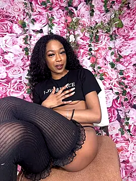 Snapshot of mismialove chatting on 09/29/25, 07:57 mismialove online show from 09/29/25, 07:57