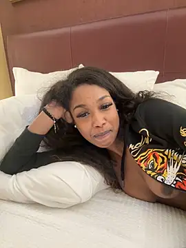 mismialove online show from 02/05/26, 04:22