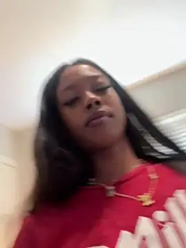 Snapshot of mismialove chatting on 06/05/26, 03:07 mismialove online show from 06/05/26, 03:07