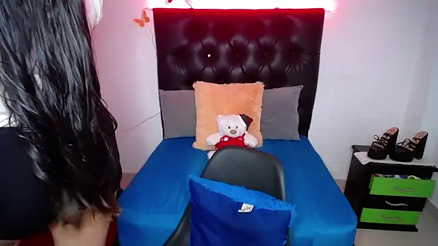 Snapshot of susan_smith18 chatting on 02/28/25, 03:59 susan smith18 online show from 02/28/25, 03:59