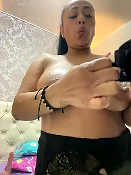 sofia xxx02 online show from 12/18/25, 12:17