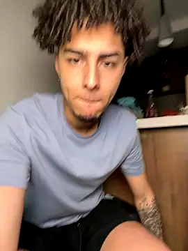 Snapshot of bigryann23 chatting on 11/08/25, 01:39 bigryann23 online show from 11/08/25, 01:39