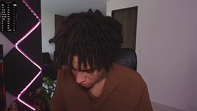 Snapshot of bigryann23 chatting on 12/01/25, 09:09 bigryann23 online show from 12/01/25, 09:09