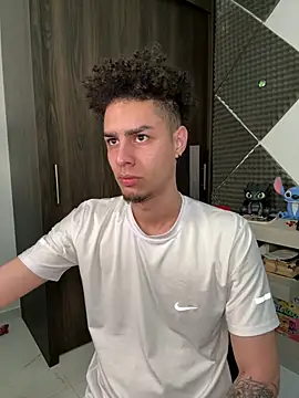 bigryann23 online show from 03/31/26, 03:01