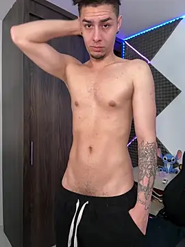 bigryann23 online show from 04/22/26, 02:07