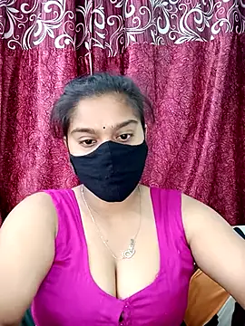 Snapshot of Jasmine_jaaan chatting on 05/07/26, 04:51 Jasmine jaaan online show from 05/07/26, 04:51
